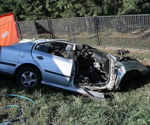 Tragiczny wypadek pod Jasłem. Ciężarówka zderzyła się z samochodem osobowym: nie żyją 3 osoby