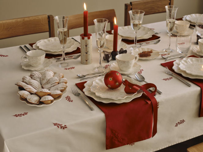 Świąteczna aranżacja stołu