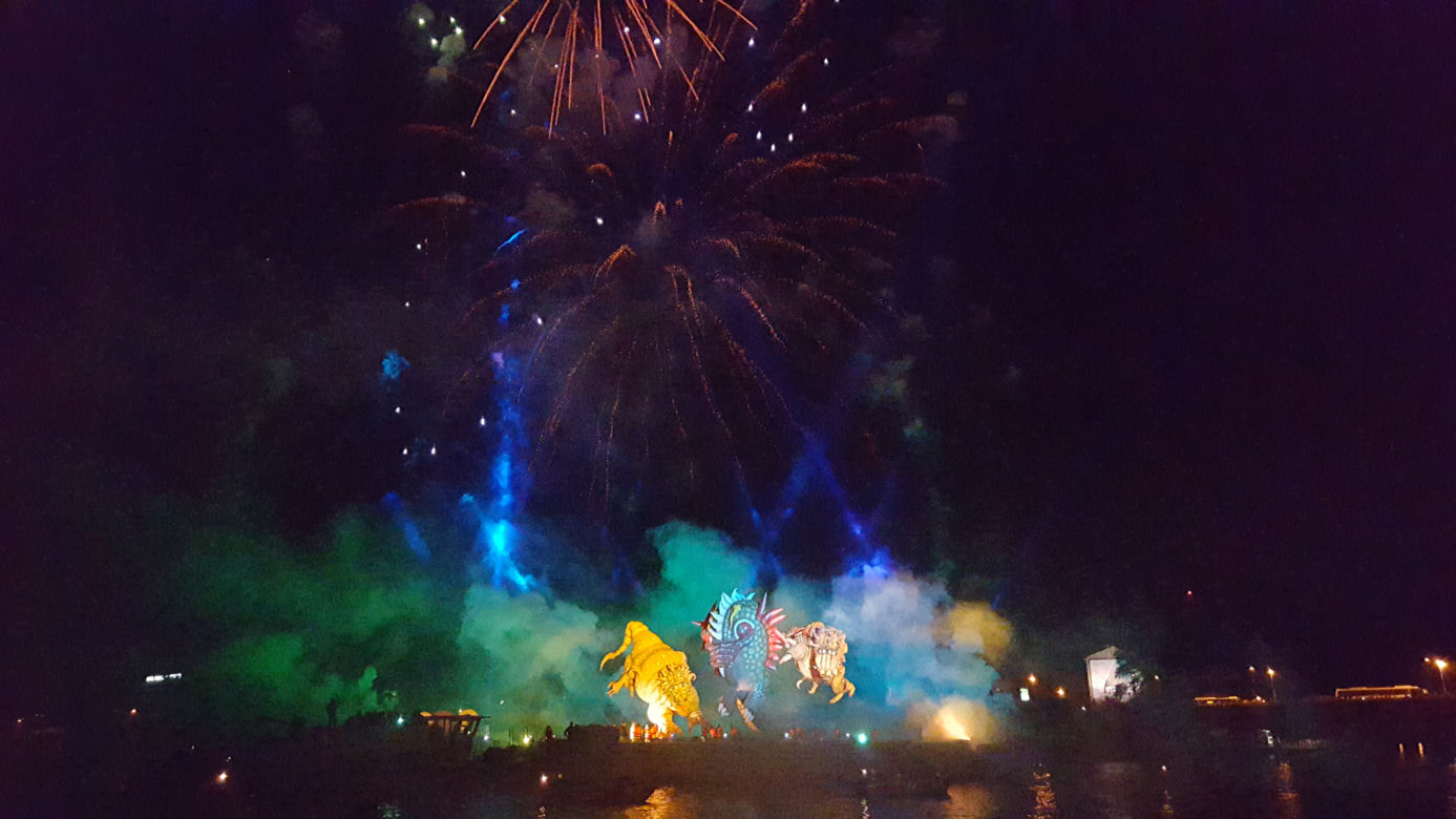 Parada Smoków 2016: Wielkie Widowisko Plenerowe na Wiśle [GALERIA ZDJĘĆ, WIDEO]