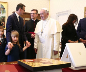 Premier Mateusz Morawiecki na audiencji u papieża Franciszka