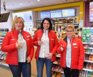 Uratowały niemowlę na stacji