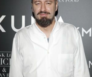 Tak na początku kariery wyglądał Piotr Kędzierski. Dziś trudno go rozpoznać na starych zdjęciach