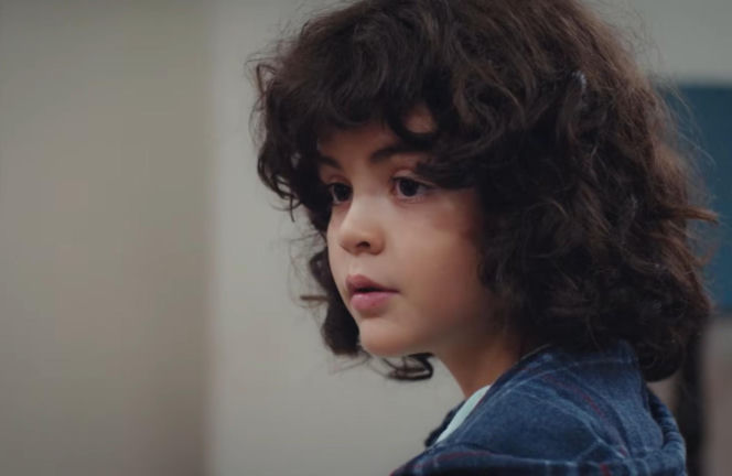 Dziedzictwo, odcinek 880: Poyraz zostaje oskarżony o kradzież i trafai za kratki, a Trucizna rusza po Nanę i Yusufa