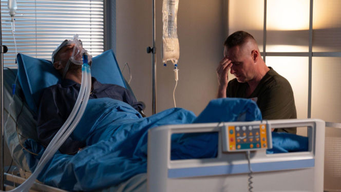 Na dobre i na złe odc. 980. Aleks/ Aleś (Paweł Małaszyński), Leszek (Sebastian Świerszcz)