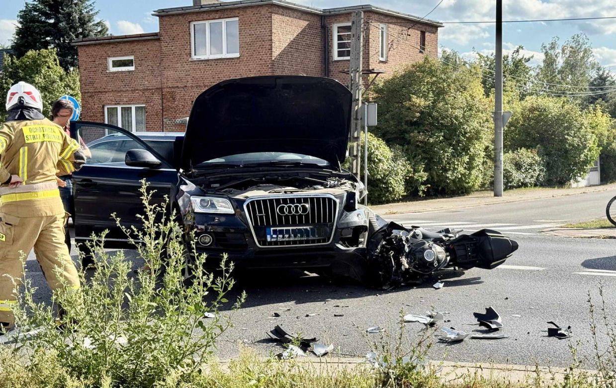 22-letnia kobieta na skuterze potrącona przez samochód
