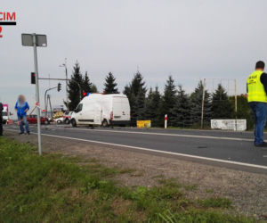Poważny wypadek z udziałem wozu strażackiego na DK44 w gminie Oświęcim [ZDJĘCIA]
