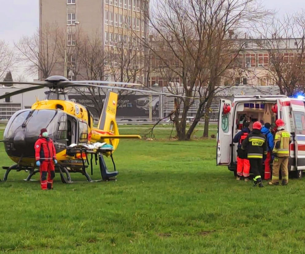Mężczyzna wypadł z okna na trzecim piętrze