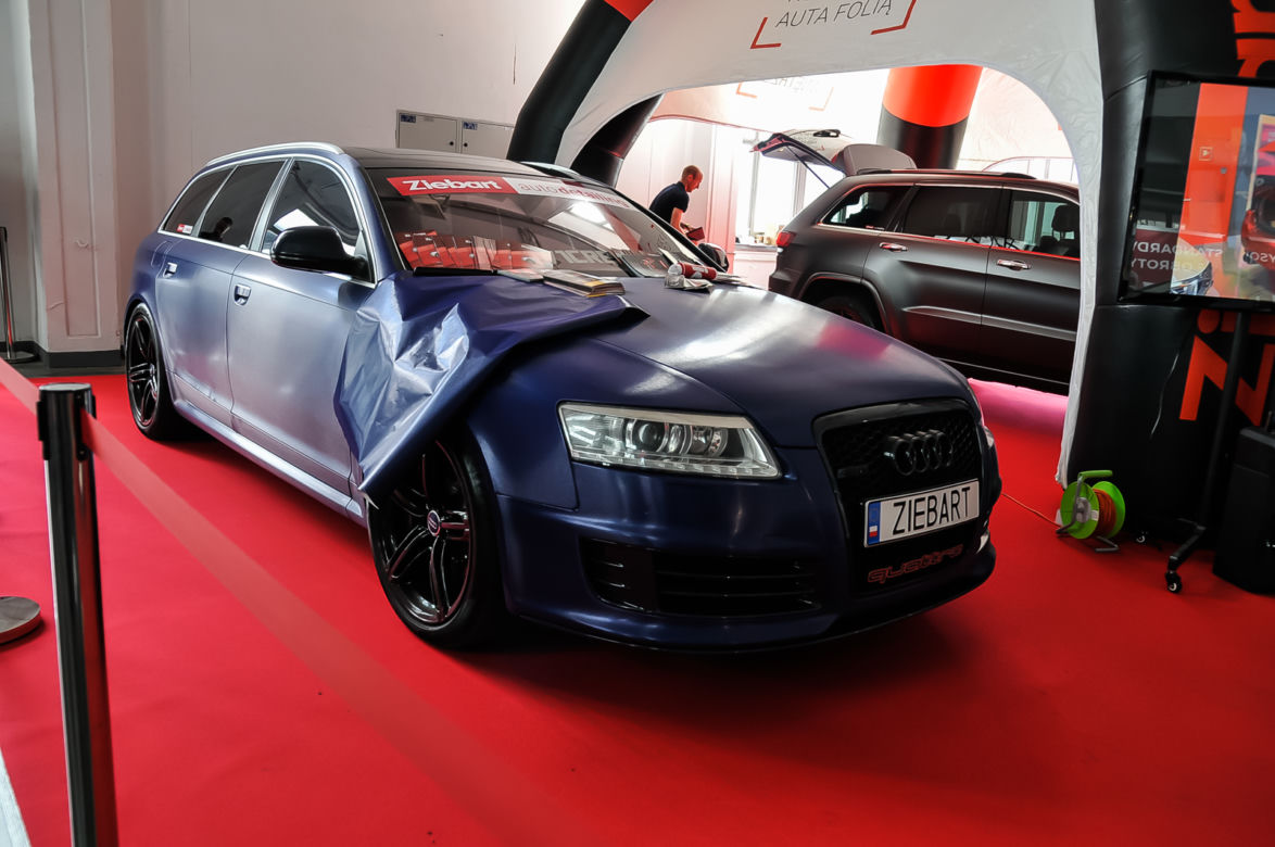 Klasyki i tuning – nietypowe auta na Poznań Motor Show