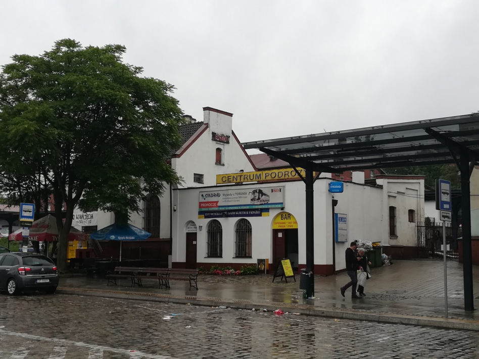 Przebudowa dworców kolejowych w Toruniu według projektu pracowni RYSY Architekci