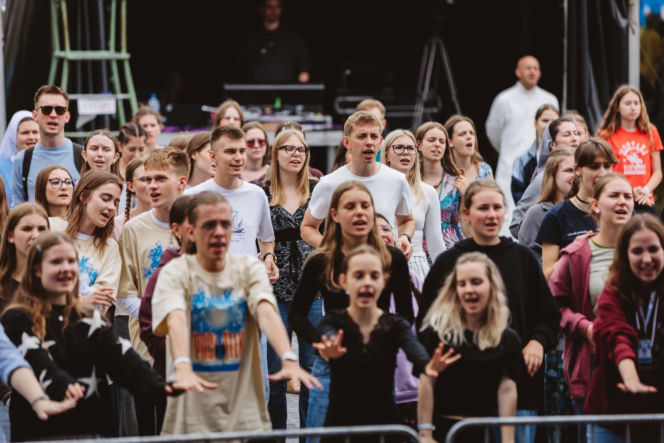 Największy chrześcijański festiwal trwa
