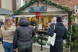 Przewodnik po najsmaczniejszych jarmarkach w Polsce. Tu zjesz prawdziwe smakołyki!