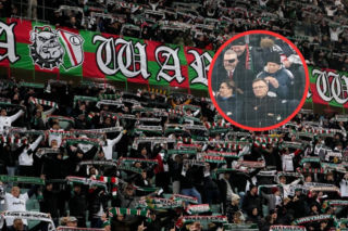 Haniebne obrazki na trybunach podczas meczu Sparta - Legia. Wstyd, kto siedział obok Grzegorza Brauna!