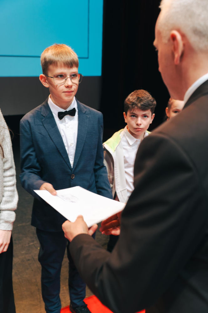 Najzdolniejsi uczniowie odebrali stypendia Prezydenta Miasta Siedlce