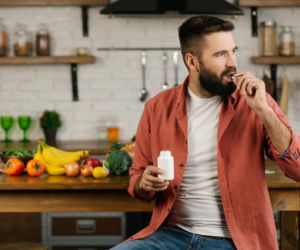 Witamina K o tej porze działa najlepiej. Większość osób bierze ją źle