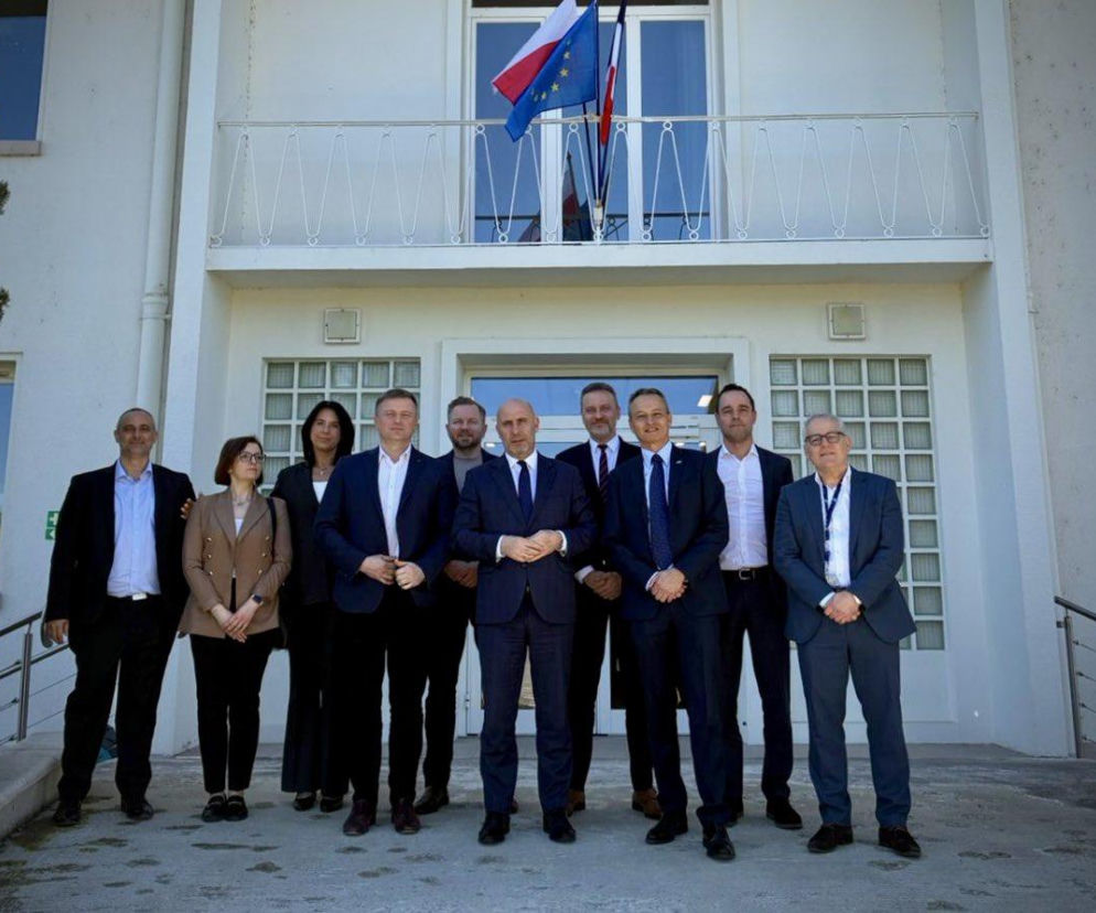 Współpraca PGZ i EURENCO nabiera tempa. Polska produkcja ładunków do amunicji 155 mm