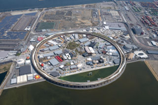 Sprzątanie po imprezie nie skończyło zabawy. Rozbiórka największej drewnianej konstrukcji na świecie budzi kontrowersje 