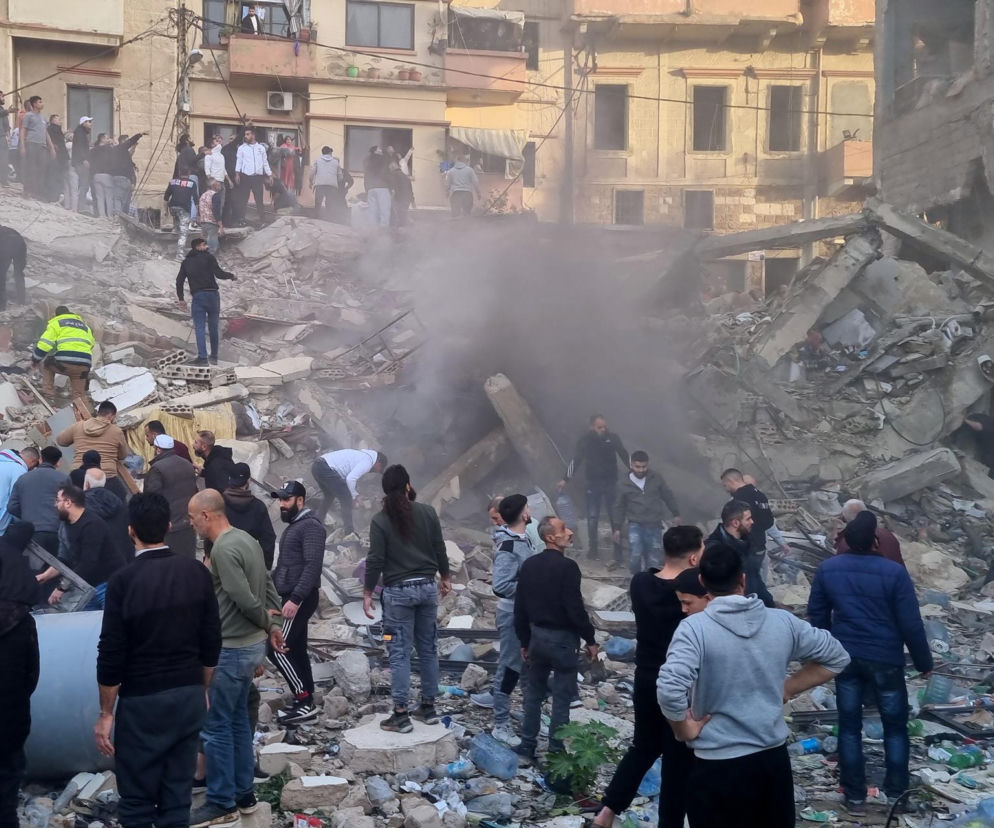 Do 13 wzrosła liczba ofiar śmiertelnych katastrofy budowlanej w Trypolisie