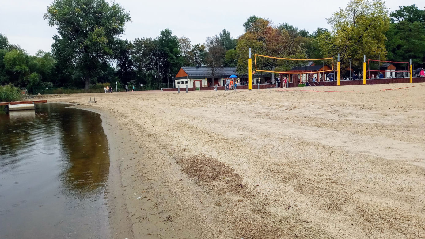 Plaża w Dąbiu otwarta po remoncie