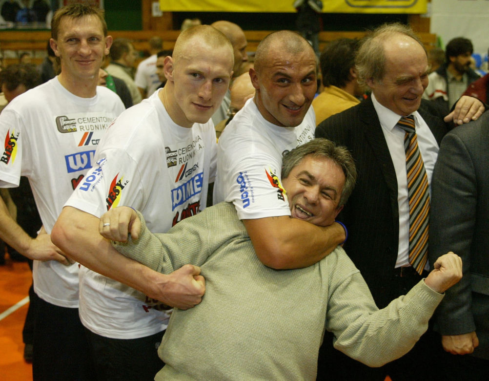 Pudzianowski, Najman i Włodarczyk w meczu "Bokserzy vs Żużlowcy" w 2006 roku