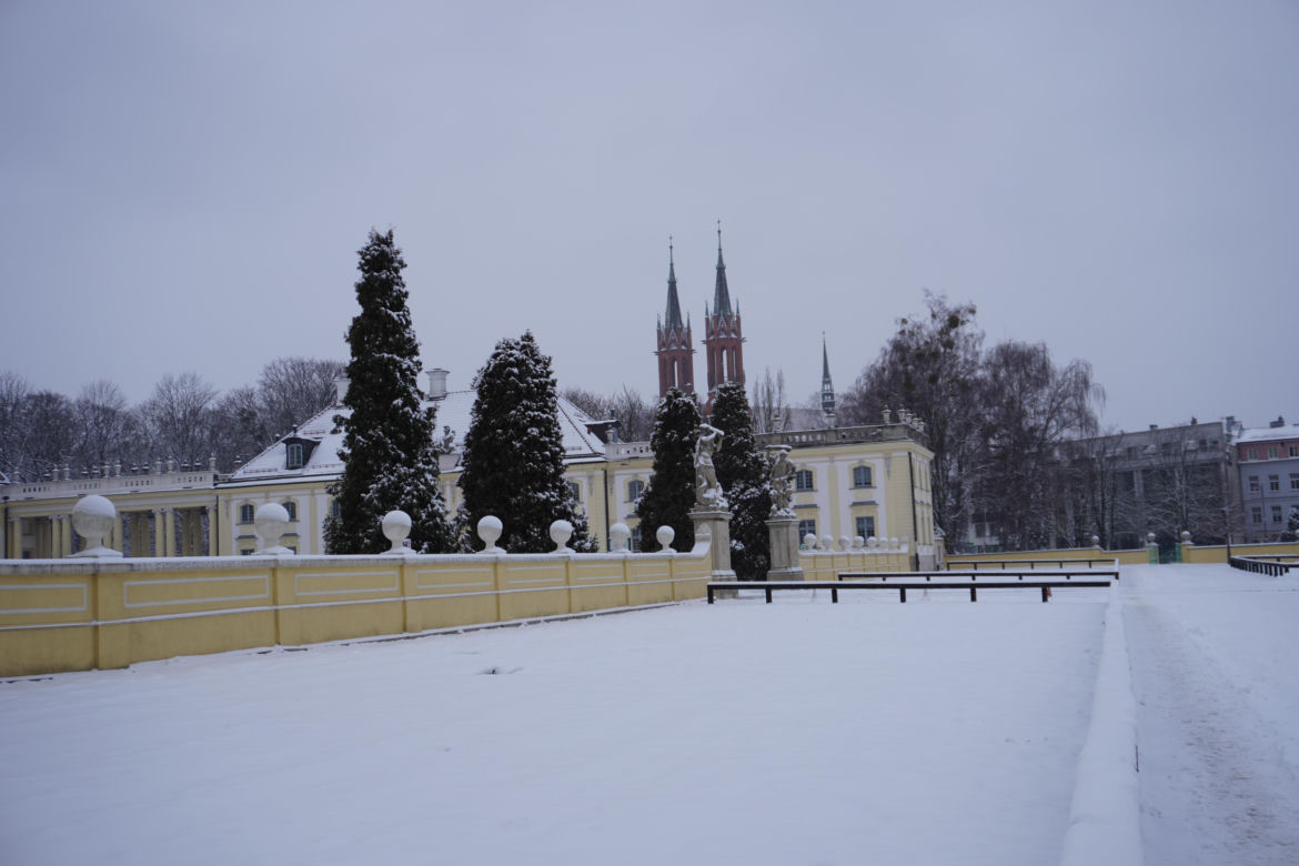 Białystok pod śniegiem. Tak prezentuje się zasypana stolica Podlasia