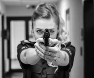 Te piękne i odważne kobiety służą w policji i dbają o bezpieczeństwo!