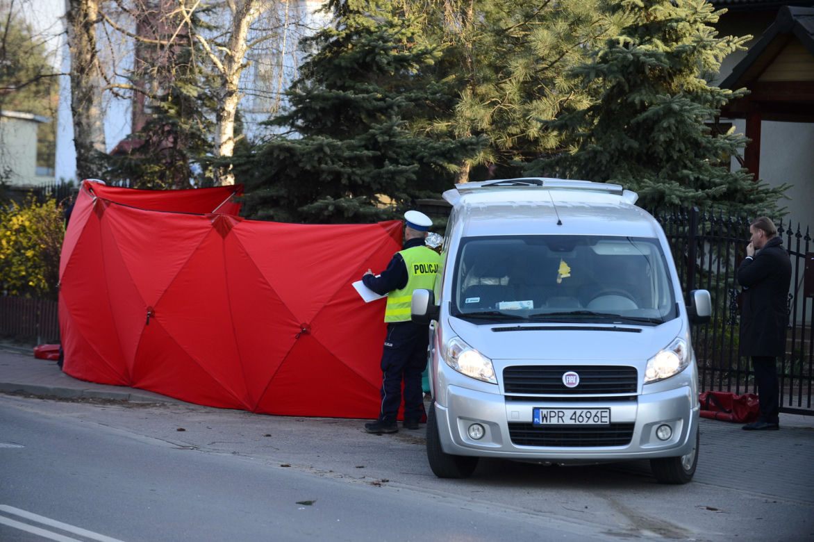 Zginęła 9-letnia dziewczynka, którą potrąciła karetka