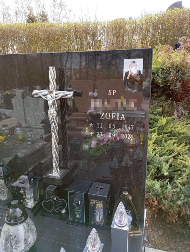 Dewastacja grobów na cmentarzu komunalnym. Rozbito nagrobki i zdjęcia zmarłych