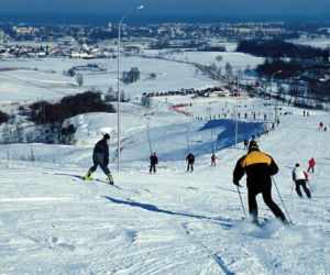 Ta miejscowość najbardziej kojarzy się z zimą. Polski biegun zimna