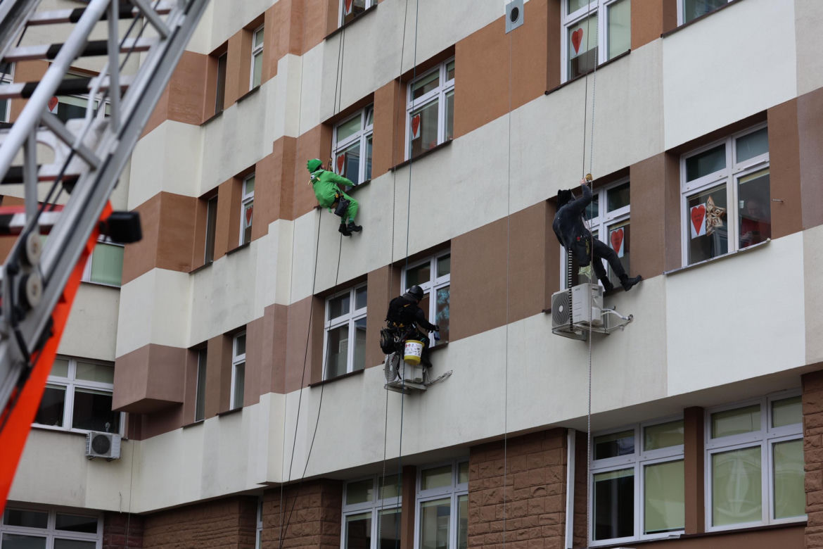 Alpiniści dla WOŚP dali radość małym pacjentom z Uniwersyteckiego Szpitala Dziecięcego w Lublinie