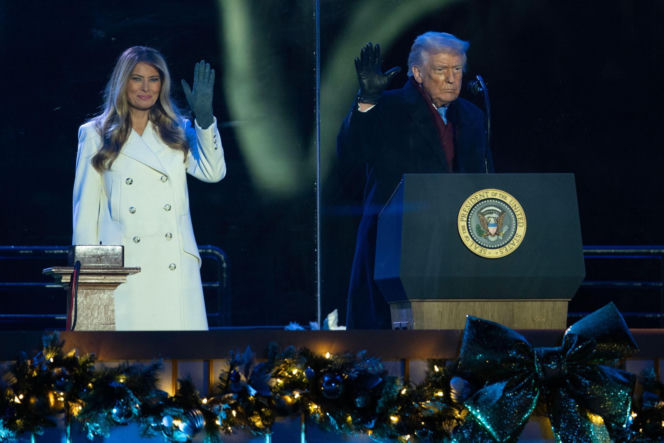 Melania Trump zapaliła choinkę przed Białym Domem! Podoba Ci się?