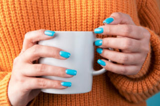 Ten manicure to hit lata 2026. Jest idealny na wakacje nad morzem