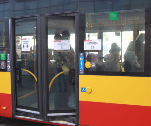 Tłumy w autobusach