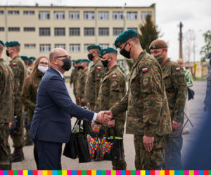 Podlascy żołnierze odebrali podziękowania za pomoc w walce z pandemią [ZDJĘCIA]