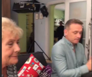 M jak miłość po wakacjach 2018. Barbara (Teresa Lipowska), Artur (Robert Moskwa) na planie