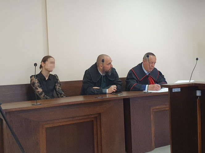 Podciął gardło koledze, bo pokłócili się o kobietę. W tle walka o dziecko