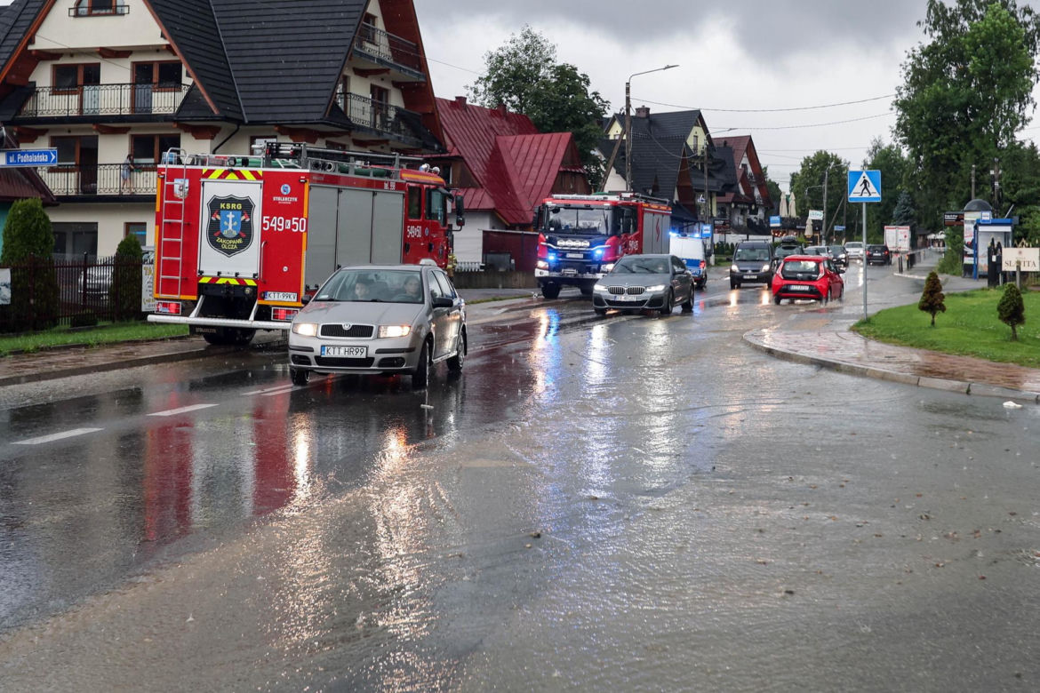 Zakopianka zalana! Ogromna ulewa nad Podhalem [ZDJĘCIA].