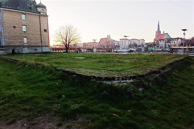 Pozostałości przedwojennych zabudowań przy ul. Zbożowej