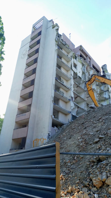 Rozbiórka Domu Marynarza - czerwiec 2020