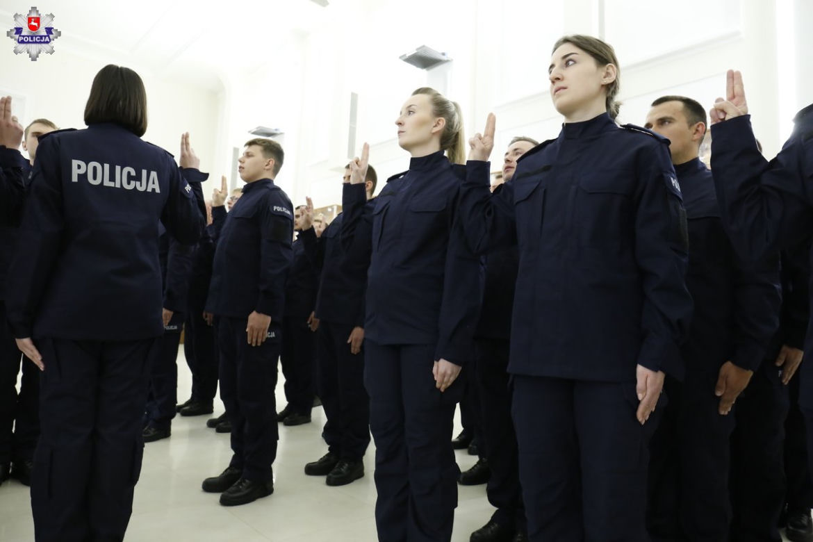 Szeregi lubelskiej policji powiększyły się o nowych funkcjonariuszy