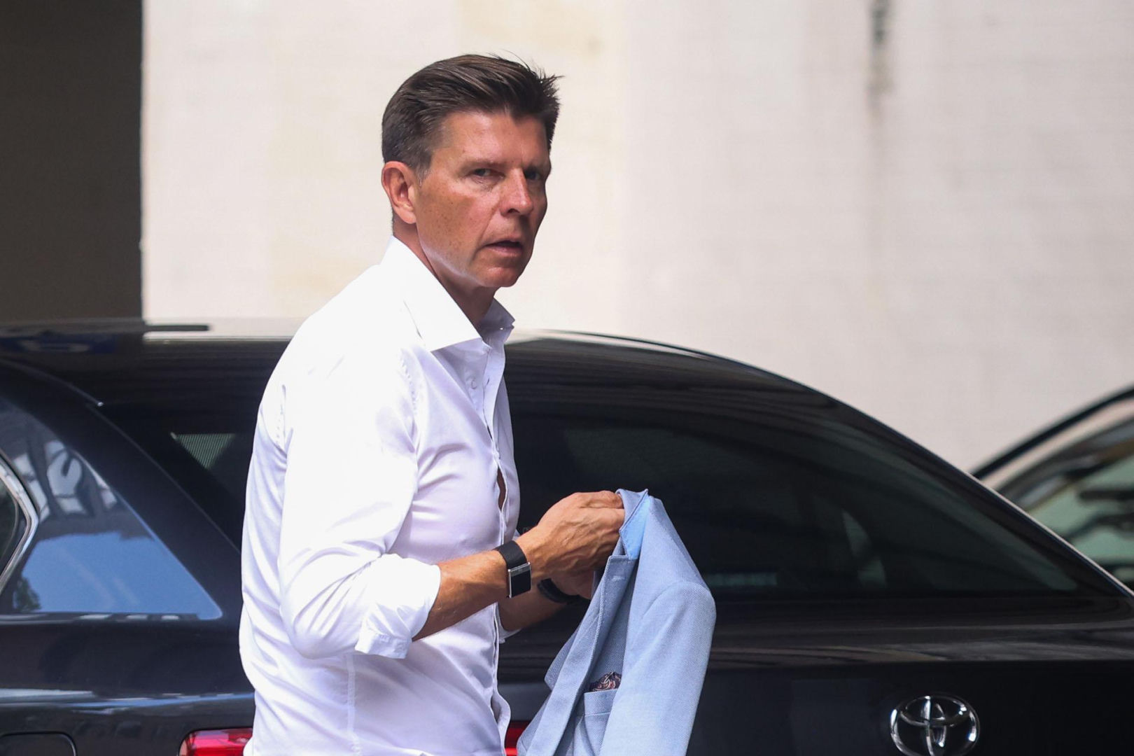 Ryszard Petru had harsh words for Szymon Hołownia. He outright called his thought  “stupid.”