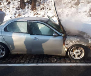 Okolice Nowego Sącza: AUTO PŁONĘŁO na drodze, a DZIECI siedziały w środku! 