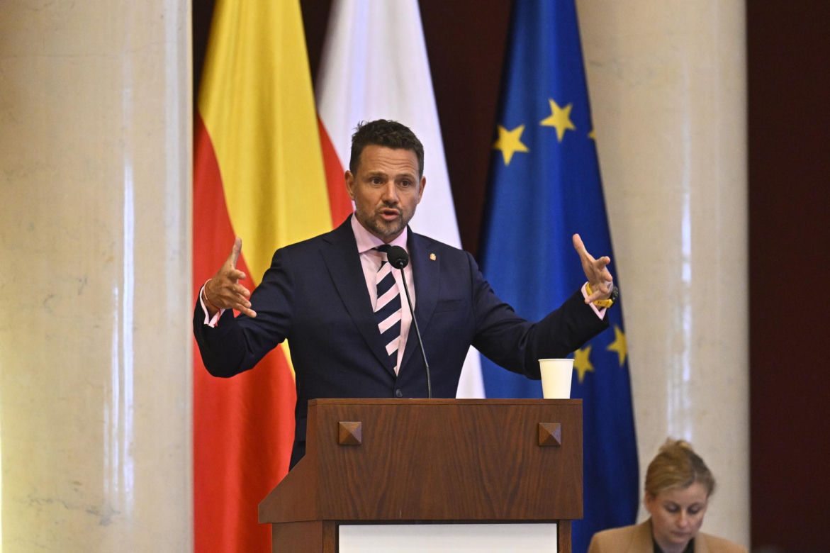 Trzaskowski z wotum zaufania za rządy w 2023 r. 