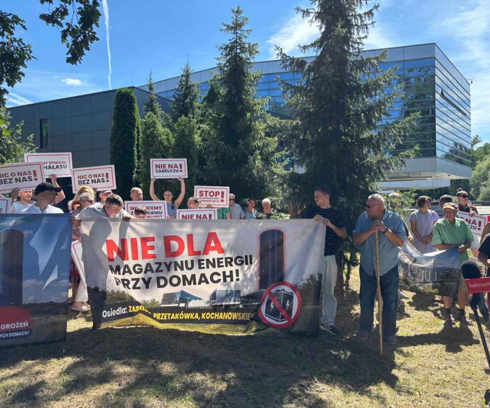 Mieszkańcy Zabełcza protestują. Nie chcą gigantycznego magazynu energii! [ZDJĘCIA, AUDIO] 