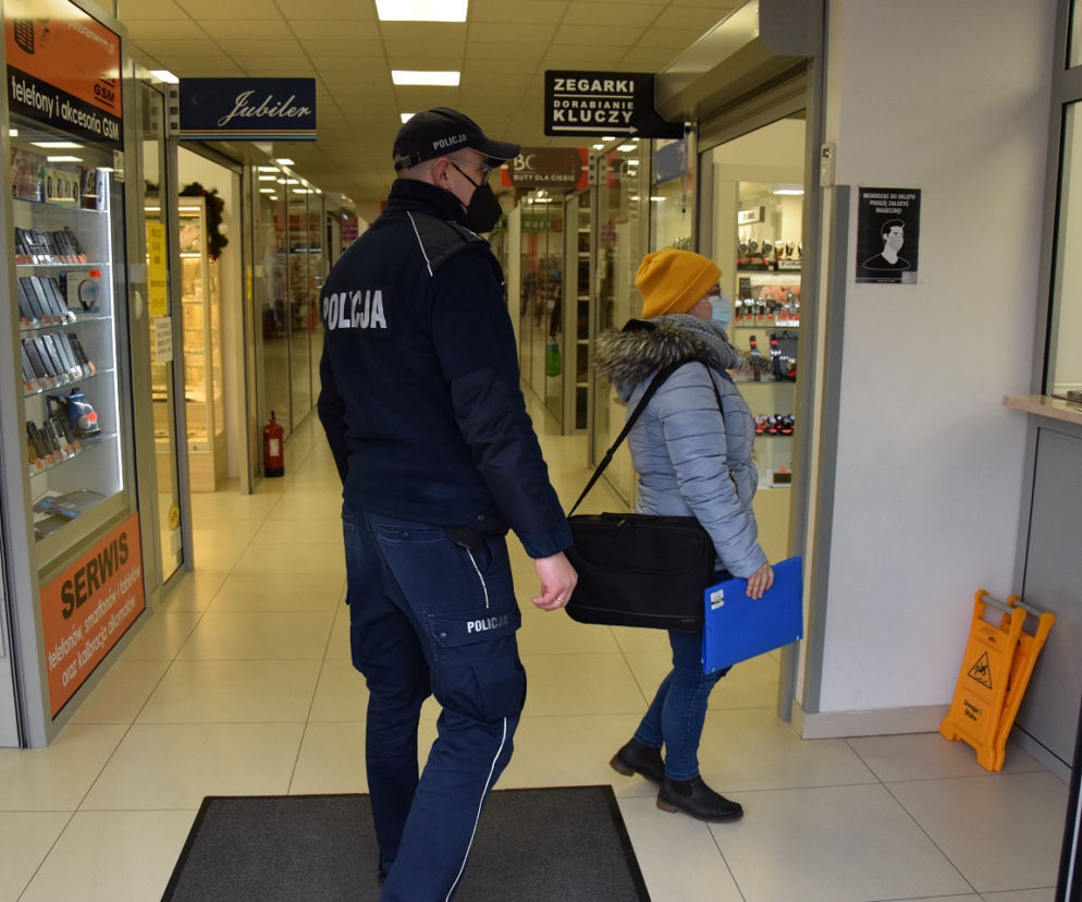 Zakupy KONTROLOWANE! Policjanci ruszyli do sklepów. Co będą sprawdzać?