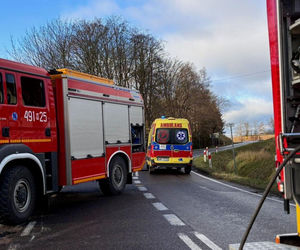 Cysterna przewróciła się na krajowej szesnastce