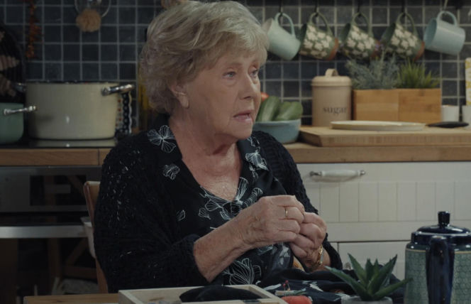 M jak miłość, odcinek 1910: Barbara (Teresa Lipowska), Kisielowa (Małgorzata Rożniatowska)