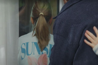 M jak miłość odc. 1893. Lenka (Olga Cybińska), Misiek (Aleksander Bożyk), Grzesiek (Borys Wiciński)