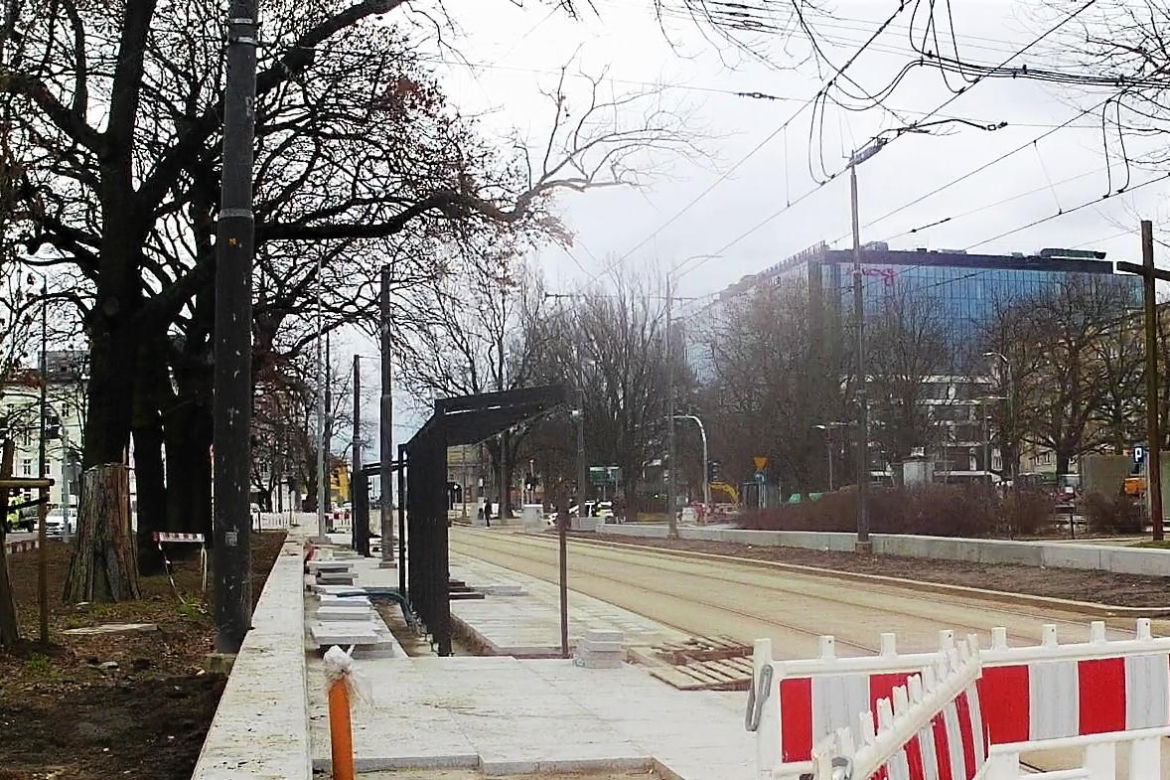 Nowy przystanek tramwajowo-autobusowy na pl. Zwycięstwa