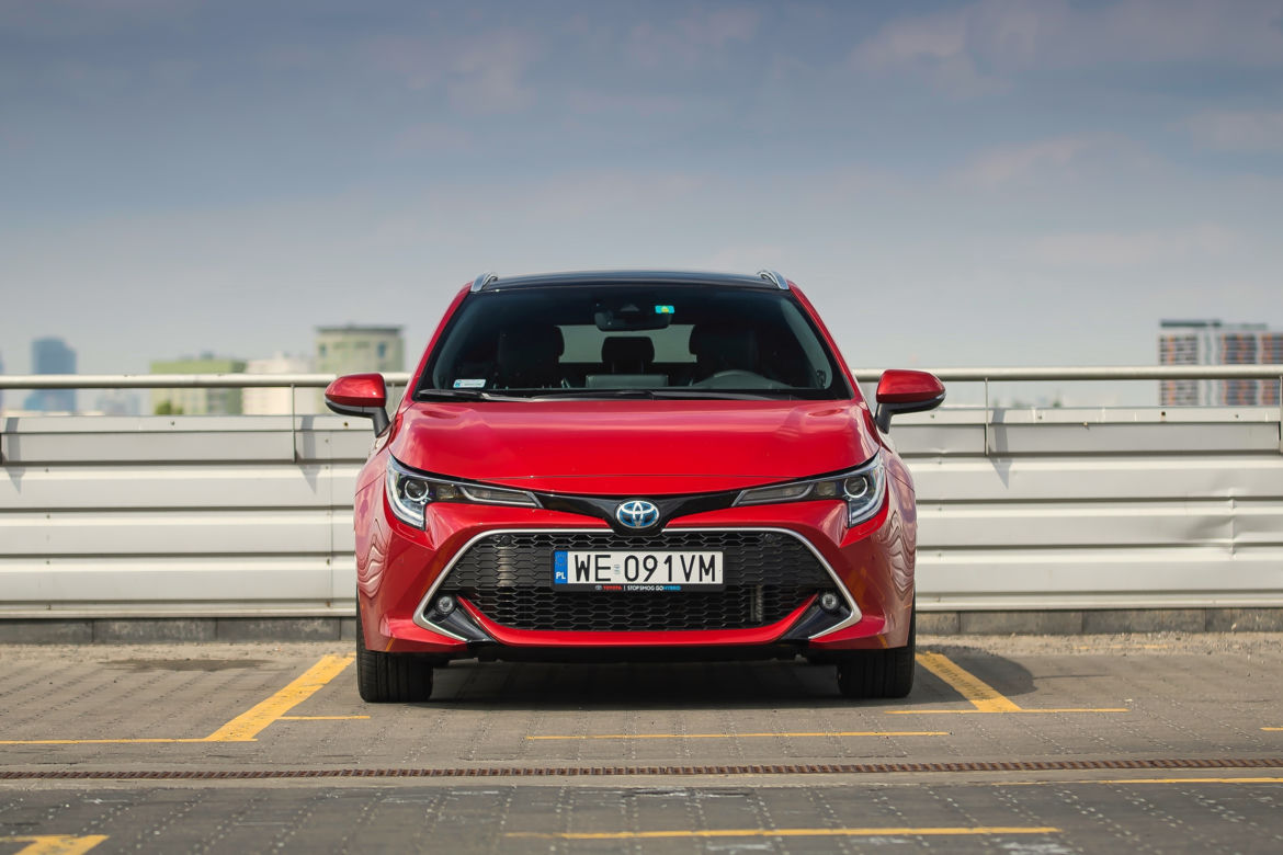 Toyota Corolla Touring Sports 2.0 Hybrid Dynamic Force 180 KM e-CVT Executive