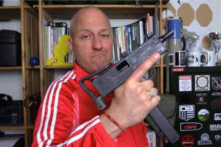INGRAM MAC 11. Jak powstał ten legendarny pistolet maszynowy?